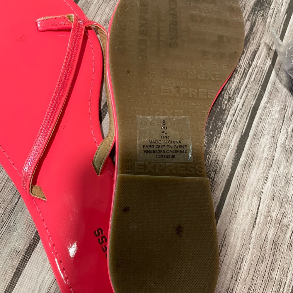 Express flip flops - Picture 3 of 3